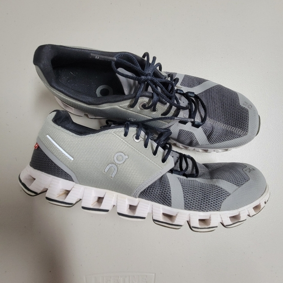 On Running On Cloud 5 Kelp Shadow Women's Size 10. - Picture 3 of 14